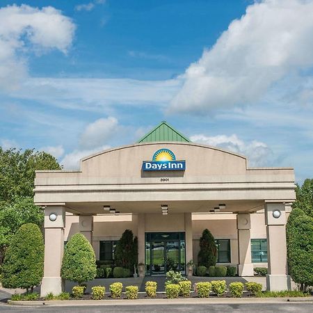 Days Inn By Wyndham Падука Екстериор снимка